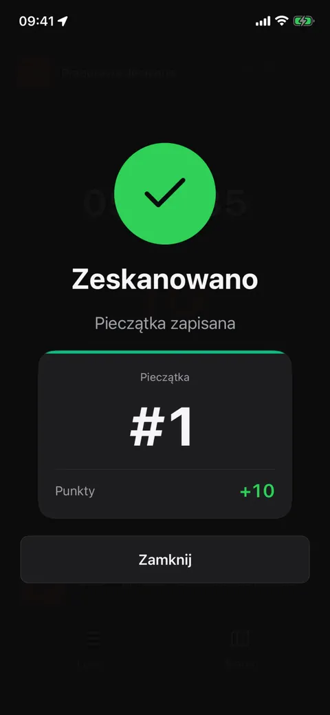 Ekran po odbiciu karty: „Zeskanowano. Pieczątka zapisana”, pieczątka numer 1, plus 10 punktów